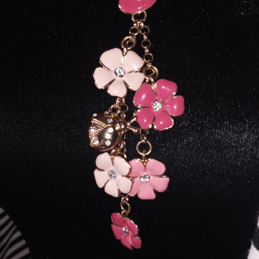 Flower Power necklace With CC MARK